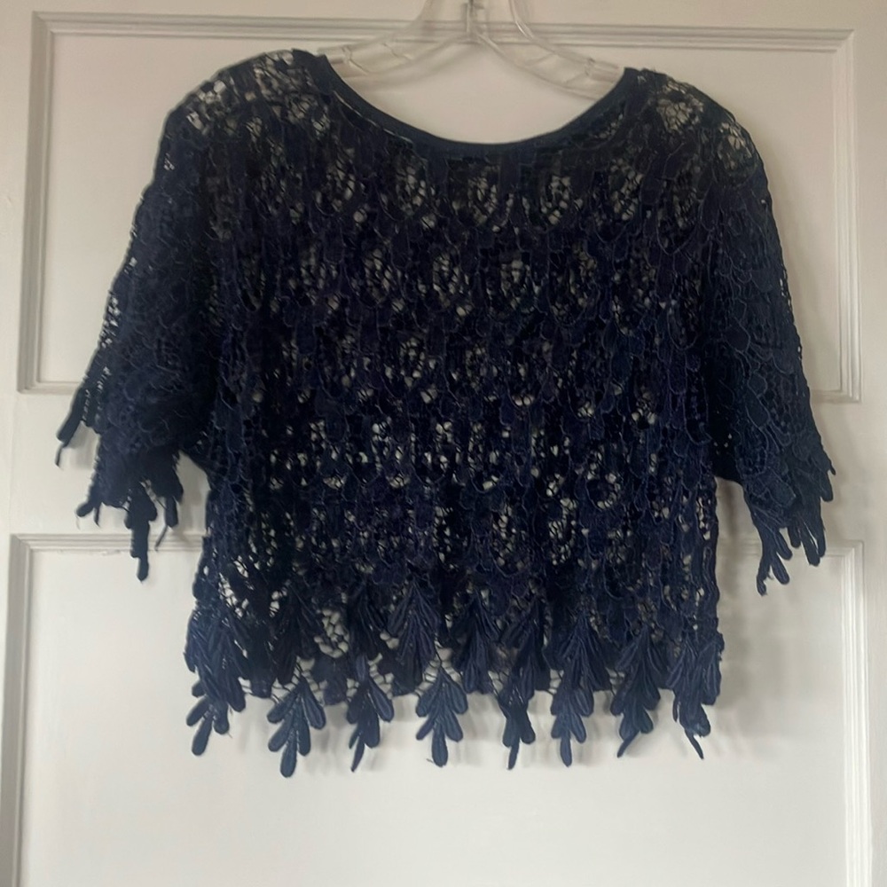 Elegant Navy Lace Crop Top
